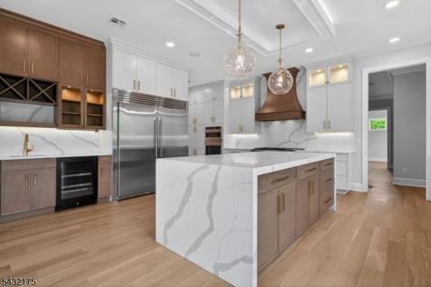 2 Ravinn Lane Warren NJ 07059
