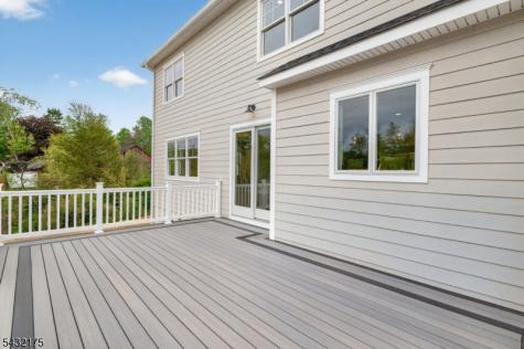 2 Ravinn Lane Warren NJ 07059