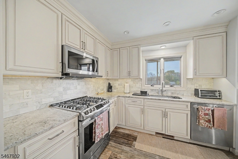 31 Dogwood Drive Newton NJ 07860