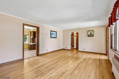 27 Shawnee Road Cranford NJ 07016