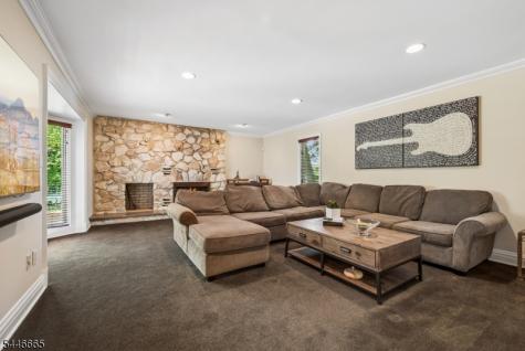 45 Acorn Road Watchung NJ 07069