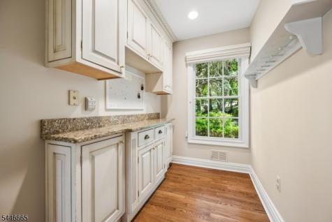 45 Acorn Road Watchung NJ 07069