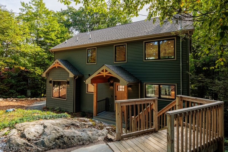 310 W Lakeshore Drive Vernon NJ 07422