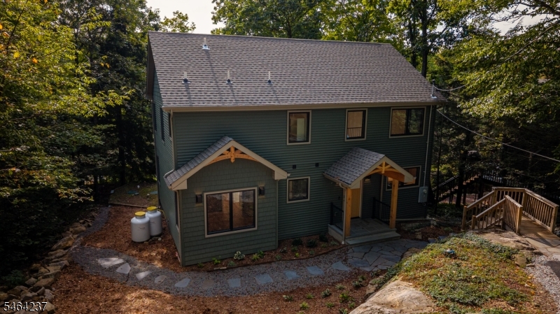 310 W Lakeshore Drive Vernon NJ 07422