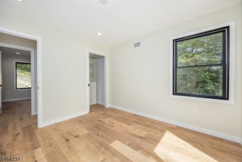 310 W Lakeshore Drive Vernon NJ 07422