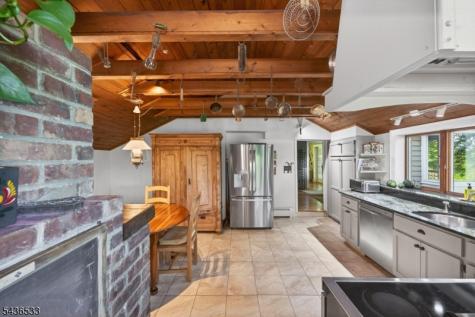 35 Woodledge Road Watchung NJ 07069