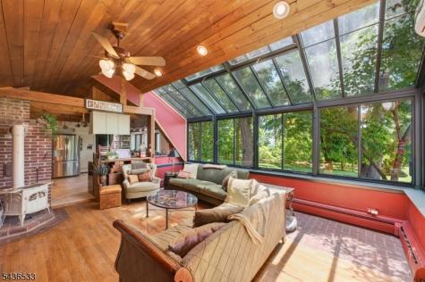 35 Woodledge Road Watchung NJ 07069