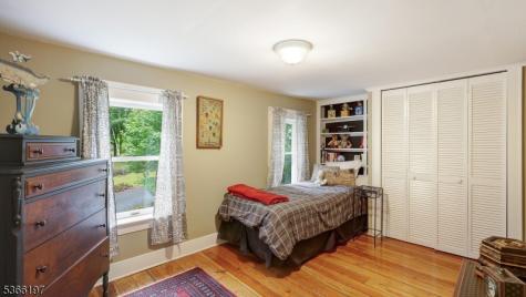 35 Woodledge Road Watchung NJ 07069