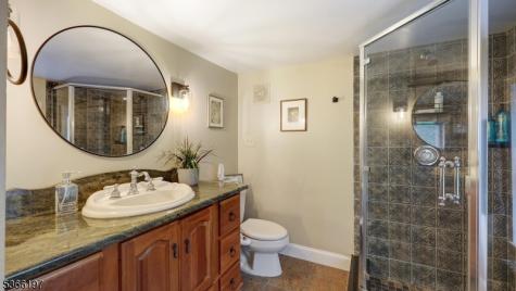 35 Woodledge Road Watchung NJ 07069