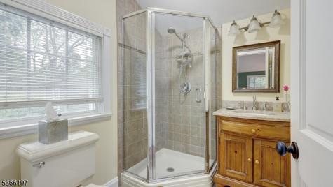 35 Woodledge Road Watchung NJ 07069