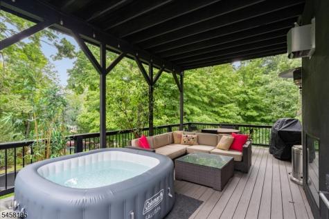 25 Oakwood Drive New Providence NJ 07974