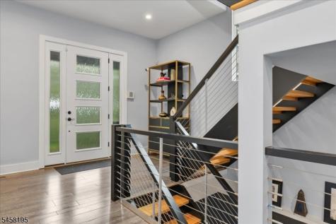 25 Oakwood Drive New Providence NJ 07974