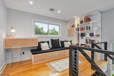 25 Oakwood Drive New Providence NJ 07974