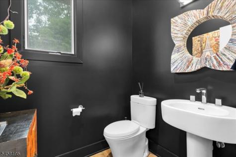 25 Oakwood Drive New Providence NJ 07974