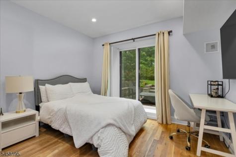 25 Oakwood Drive New Providence NJ 07974
