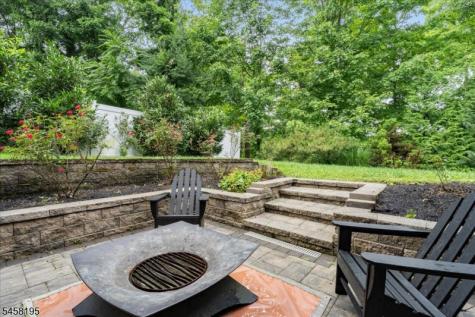 25 Oakwood Drive New Providence NJ 07974