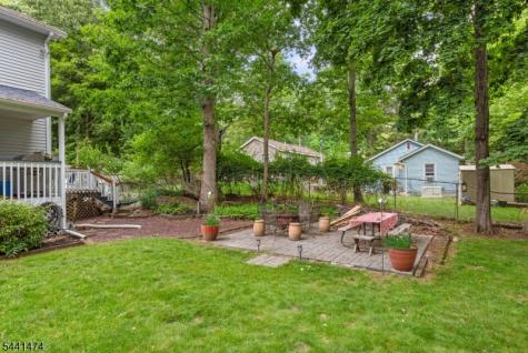 136 Jefferson Trail Hopatcong NJ 07843