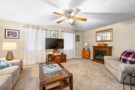 136 Jefferson Trail Hopatcong NJ 07843