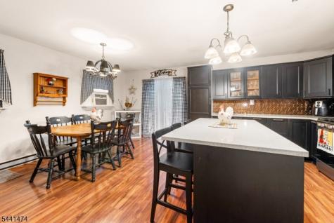 136 Jefferson Trail Hopatcong NJ 07843
