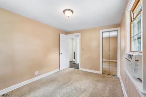 69 Newman Avenue Verona NJ 07044