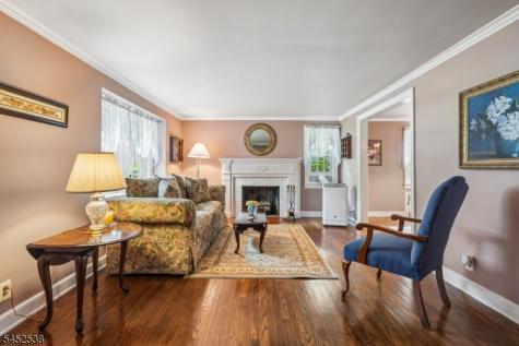 69 Newman Avenue Verona NJ 07044