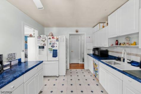 245 4TH Street Dunellen NJ 08812