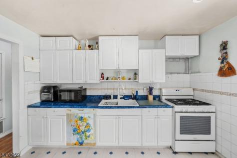 245 4TH Street Dunellen NJ 08812