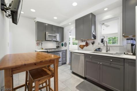 156 N Hillside Avenue Chatham NJ 07928