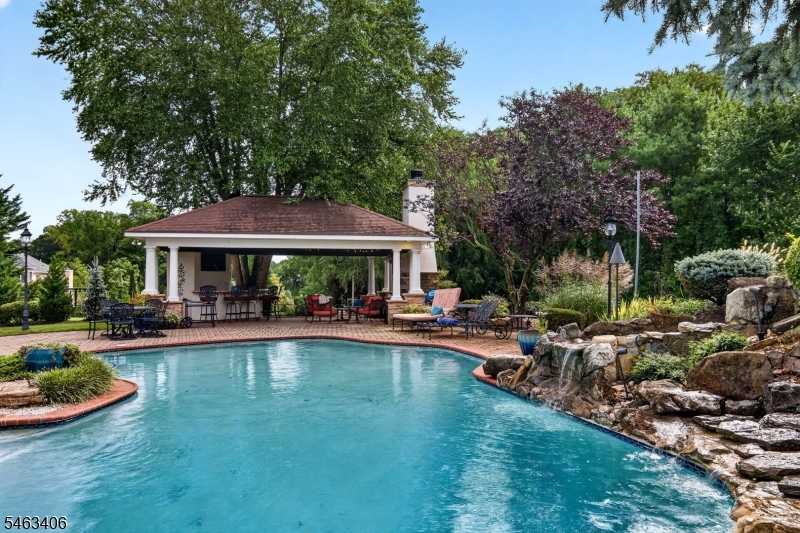 10 Maacka Drive Holmdel NJ 07733