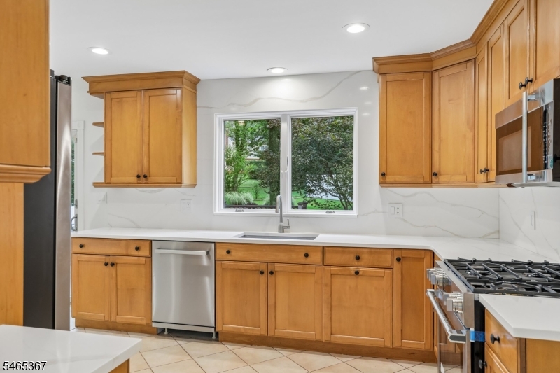 38 Billingsley Drive Livingston NJ 07039