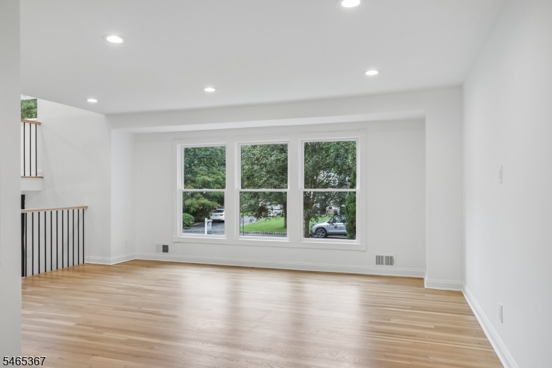 38 Billingsley Drive Livingston NJ 07039