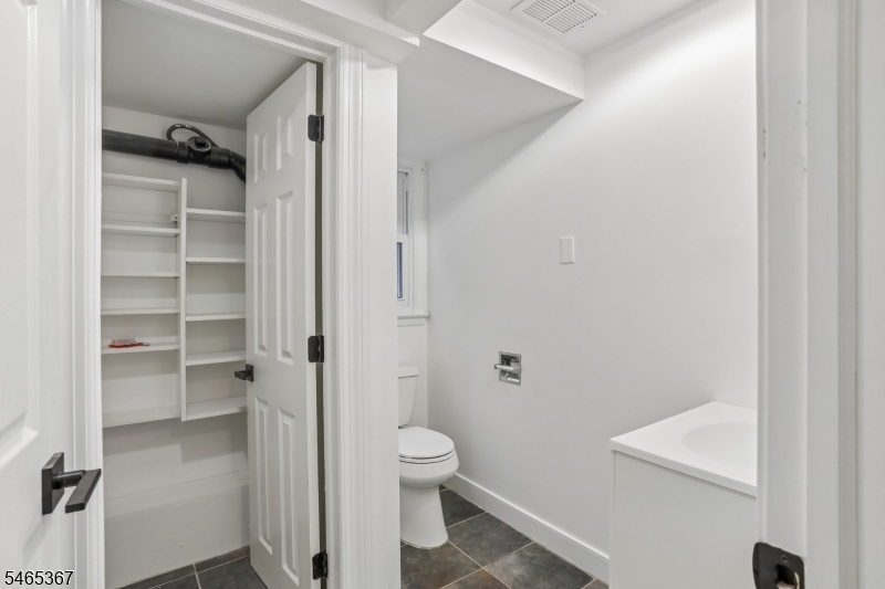 38 Billingsley Drive Livingston NJ 07039