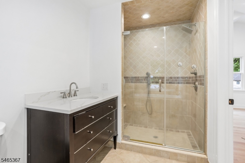 38 Billingsley Drive Livingston NJ 07039