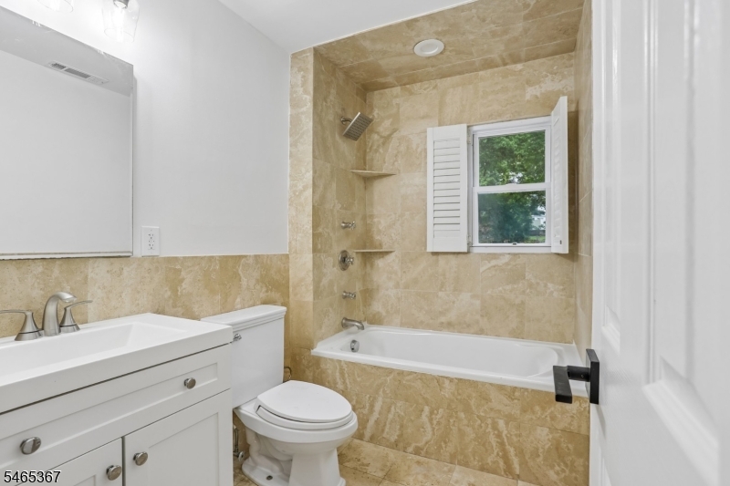 38 Billingsley Drive Livingston NJ 07039