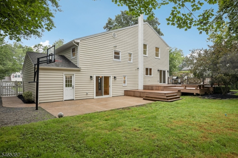 38 Billingsley Drive Livingston NJ 07039