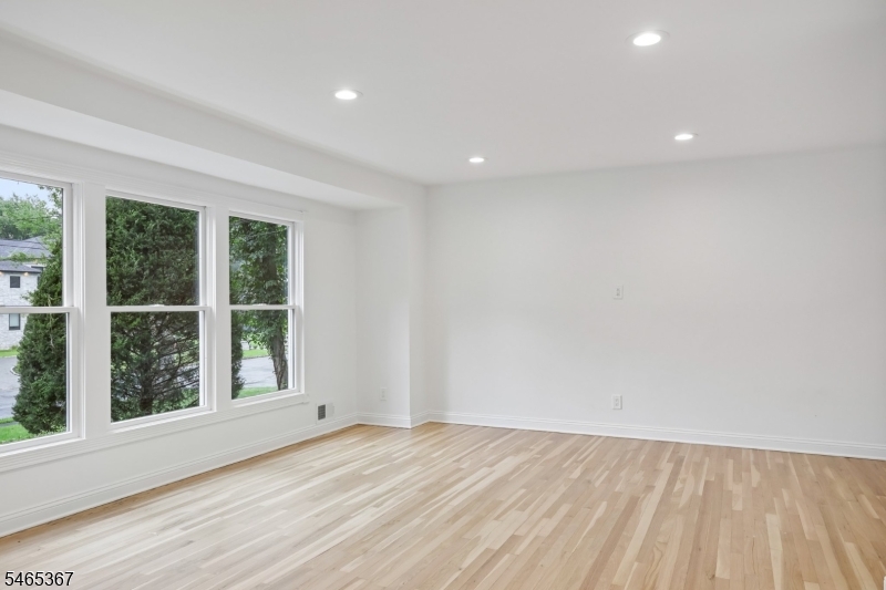 38 Billingsley Drive Livingston NJ 07039
