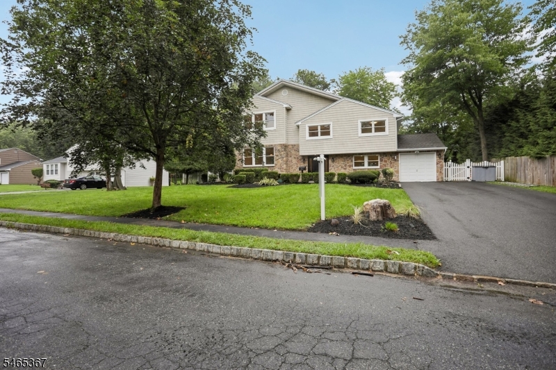 38 Billingsley Drive Livingston NJ 07039