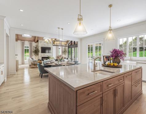 18 Deer Path Millburn NJ 07078