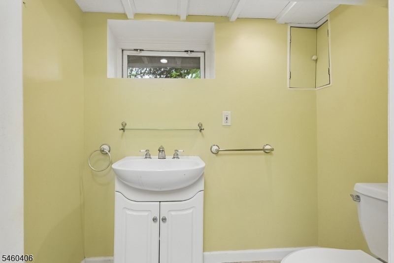 548 Hort Street Westfield NJ 07090