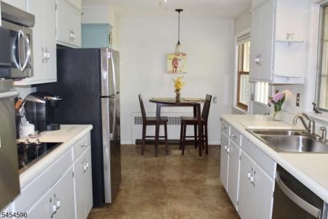 206 Ridge Road Harmony NJ 08865