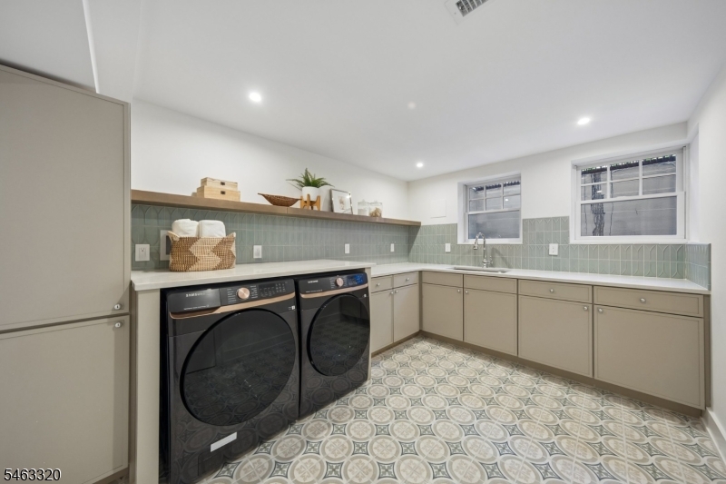 23 Prospect Terrace Montclair NJ 07042