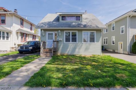 427 Robins Street Roselle NJ 07203