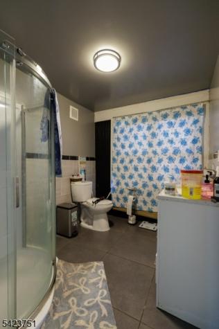 427 Robins Street Roselle NJ 07203