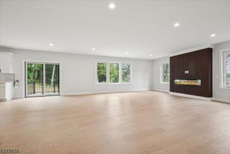 11 Eagles Nest Terrace West Milford NJ 07480