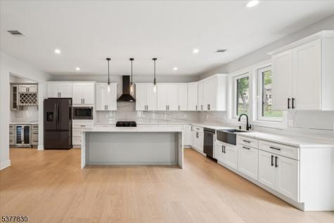 11 Eagles Nest Terrace West Milford NJ 07480