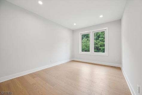 11 Eagles Nest Terrace West Milford NJ 07480