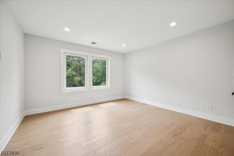 11 Eagles Nest Terrace West Milford NJ 07480
