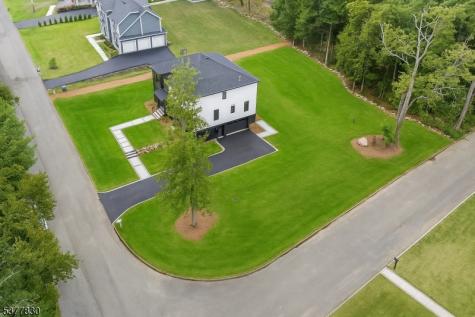 11 Eagles Nest Terrace West Milford NJ 07480