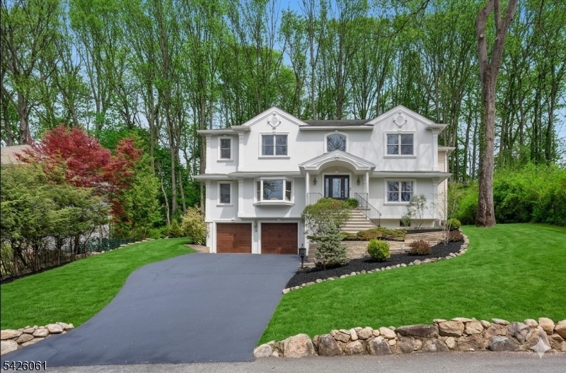 15 Malcolm Place Mahwah NJ 07430