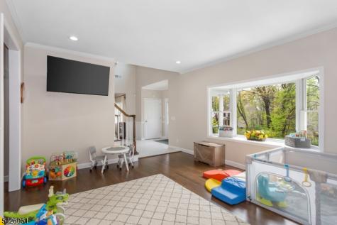 15 Malcolm Place Mahwah NJ 07430